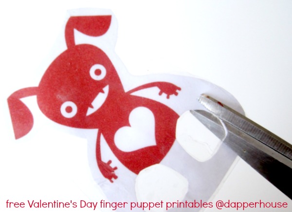 free printables to make Valentine finger puppets with your child @dapperhouse Valentone's Day