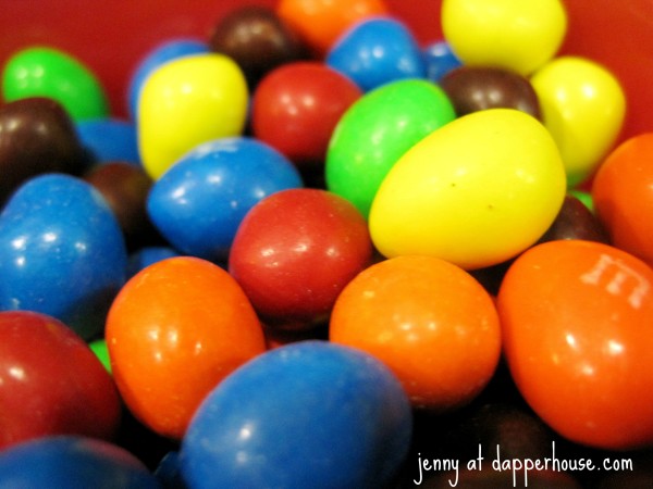 test of will power m&ms vs. veggies on a diet overcome sugar cravings & eat healthy  @dapperhouse
