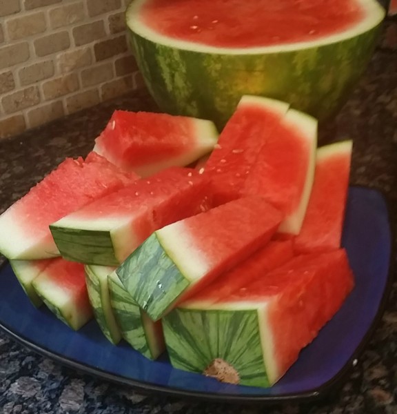 best way to slice up watermelon this summer @dapperhouse