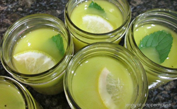 DIY Healthy Homemade Salad Dressing Recipe #Fresh #lemon #basil #vinaigrette #gift @dapperhouse