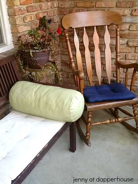How to referesh your outdoor furniture cushions with weather proof paint #dapperhouse