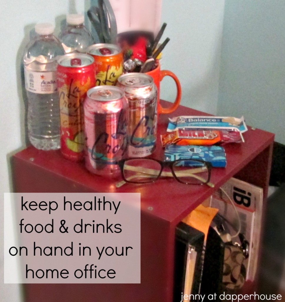 Keep healthy food and drinks on hand in your home office to stay focused and be more productive @dapperhouse