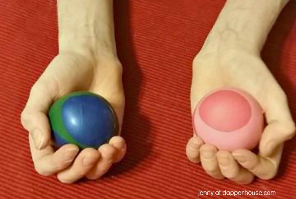 How to make your own juggling balls with your kids jenny at dapperhouse.com #stressball #crafts #juggle #fun #kids #DIY