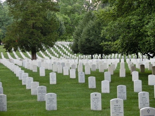 military-cemetery-516064_640