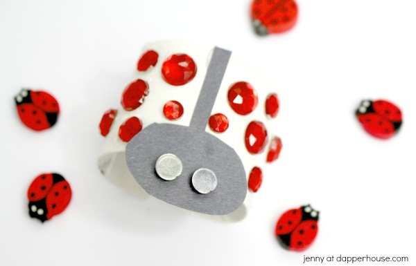 Ideas for ladybug themed DIY bracelets craft tutorial - jenny at daperrhouse