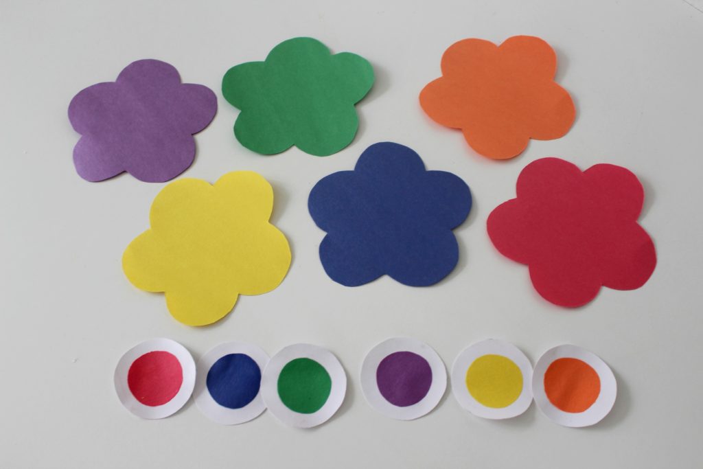 DIY Color Matching Flower Learning Game for Kids - Jenny at dapperhouse