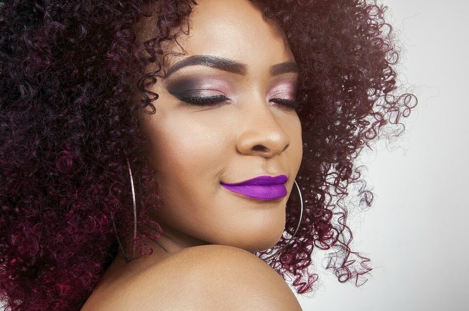 Choosing the Right Purple Lipstick Shade