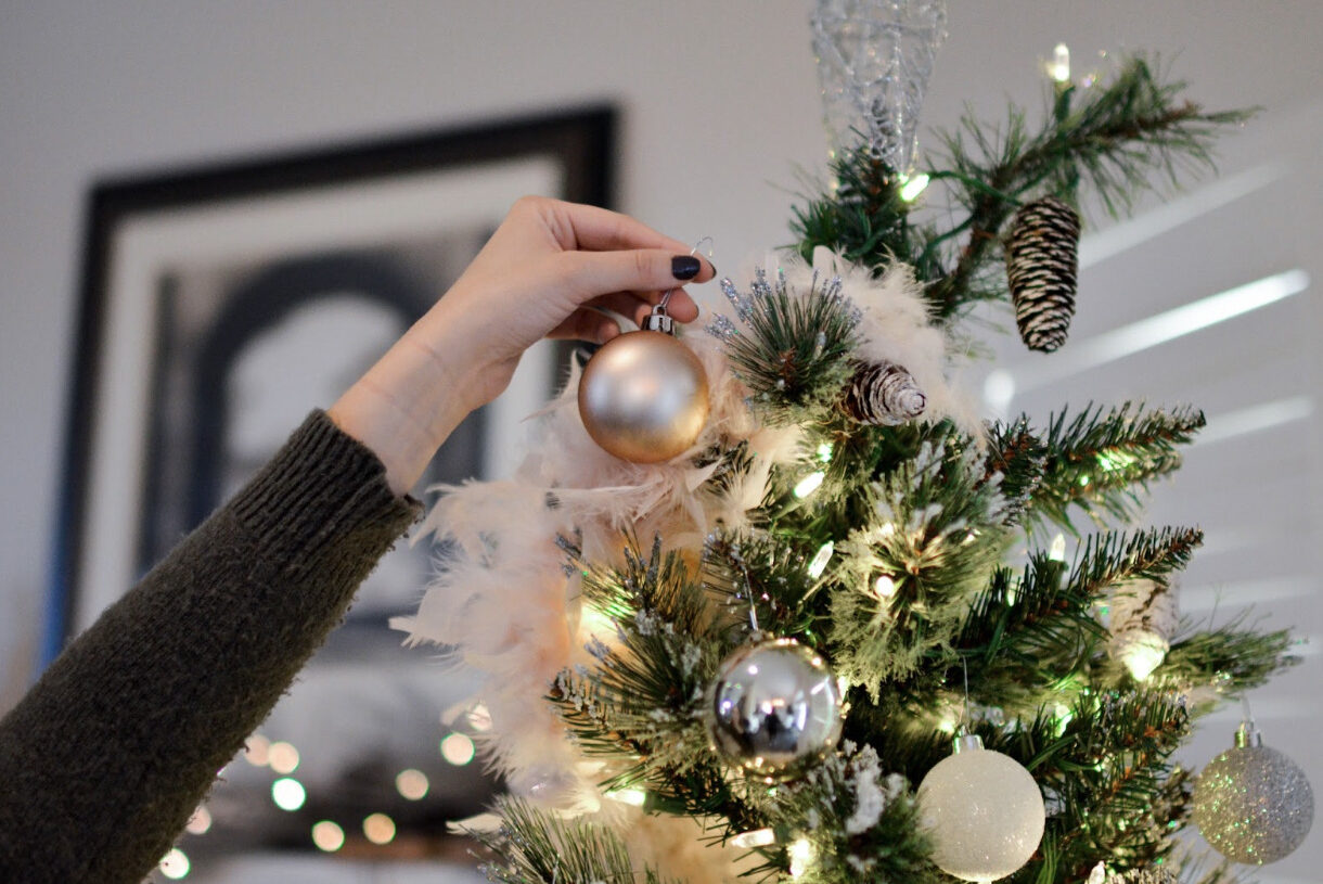 5 Exciting Ways To Decorate For Your Family Christmas Party