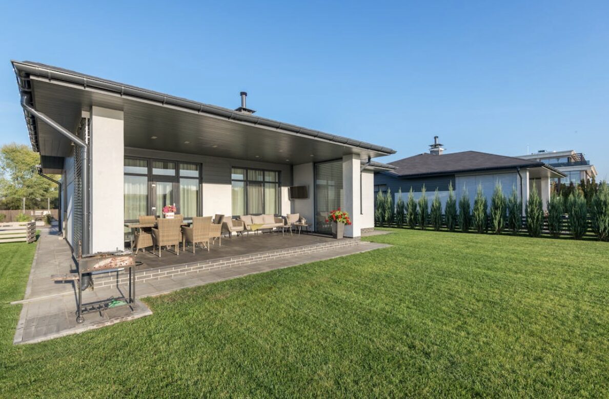 Effortless Landscape Design: How to Keep Your Yard Polished with Minimal Upkeep