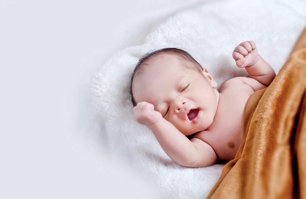 Four Essential Baby Accessories You Need for a Newborn